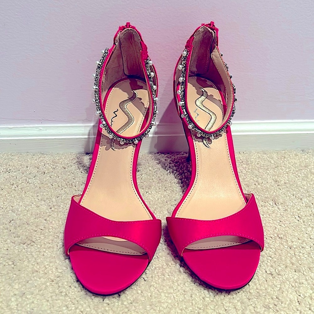 Nina Fuchsia Pearl-Gem Embroidered Heels (9.5M)